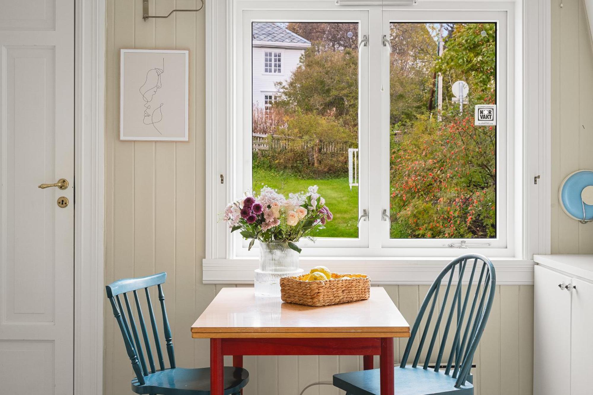 Historical Villa & Green Sanctuary In City Center Tromso Exterior photo