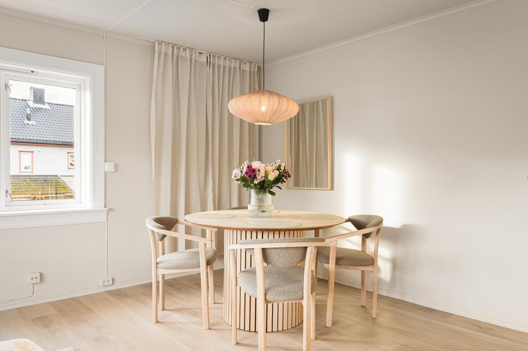 Historical Villa & Green Sanctuary In City Center Tromso Exterior photo