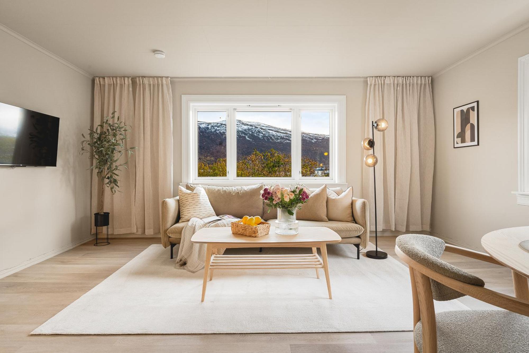 Historical Villa & Green Sanctuary In City Center Tromso Exterior photo